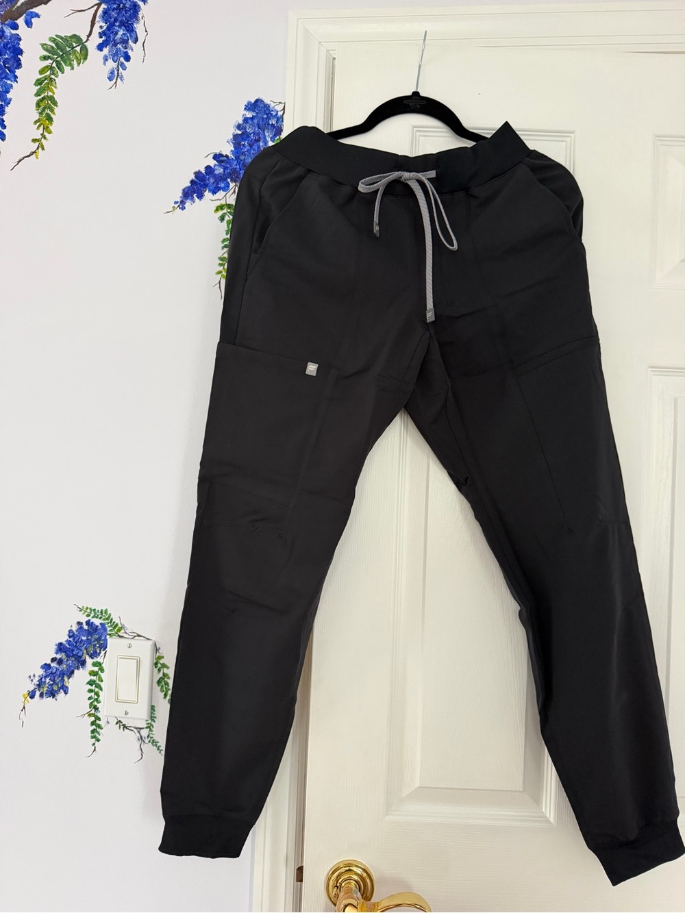 Fabletics Men's Black Jogger Pants with Gray Drawstring